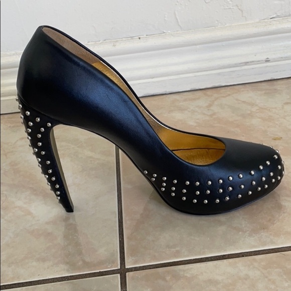 Super Cute Unique Walter Steiger stud Shoe. - Picture 7 of 13